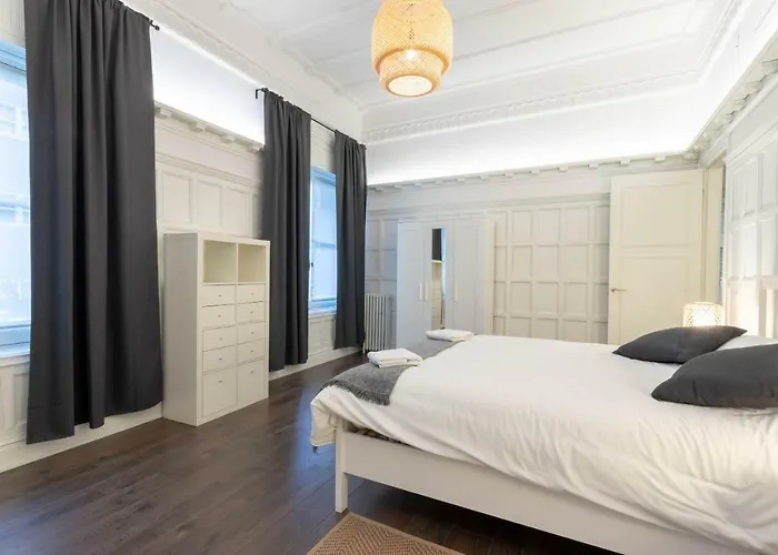 Apartment By Kyosai *